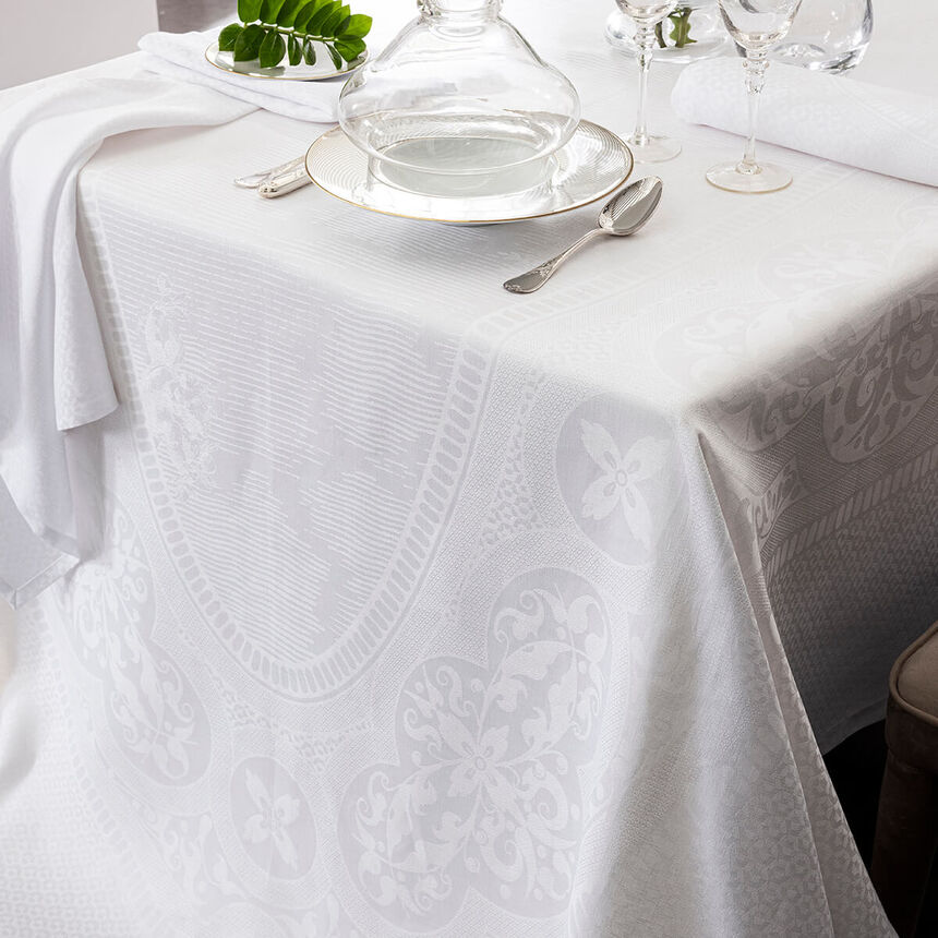Tablecloth &Eacute;vasion C&eacute;leste White 69"x69" 100% linen, , hi-res image number 2
