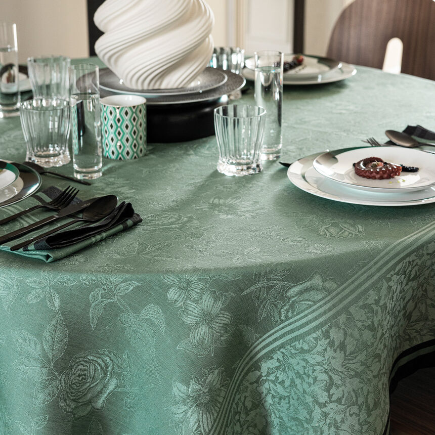 Tablecloth Romance Green 69"x69" 100% linen, , hi-res image number 4