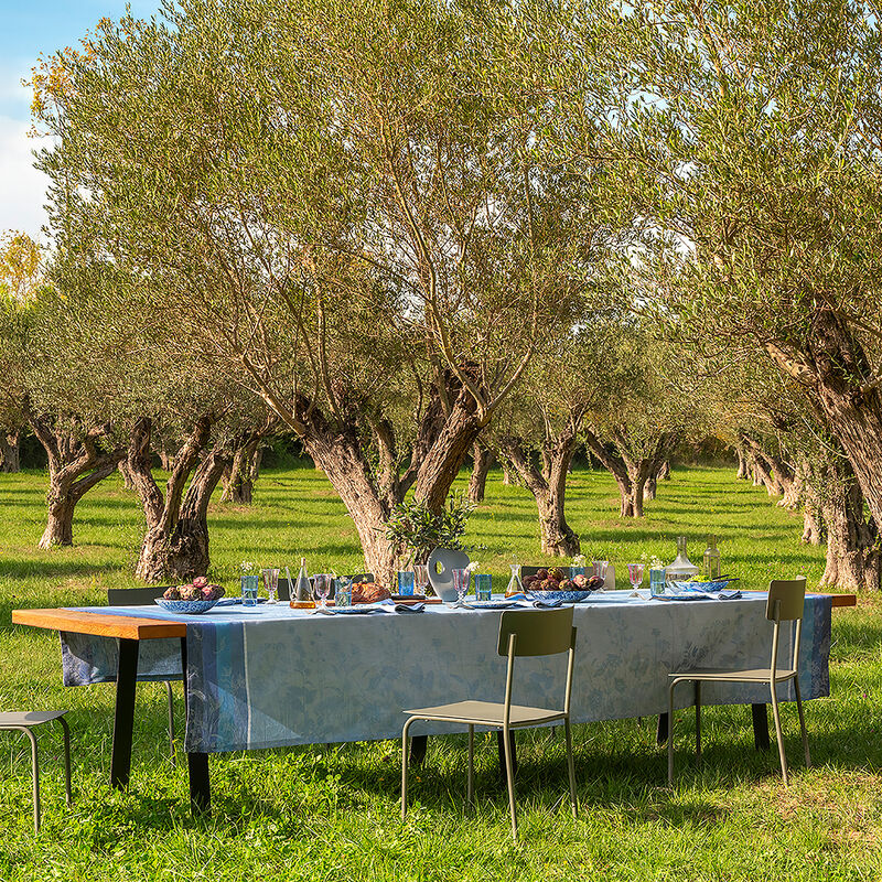 Tablecloth Instant Bucolique Blue 69"x69" 100% linen, , hi-res image number 2