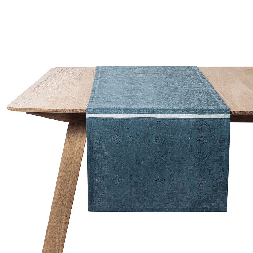 Runner Armoiries Blue 20"x59" 100% linen, , hi-res image number 1