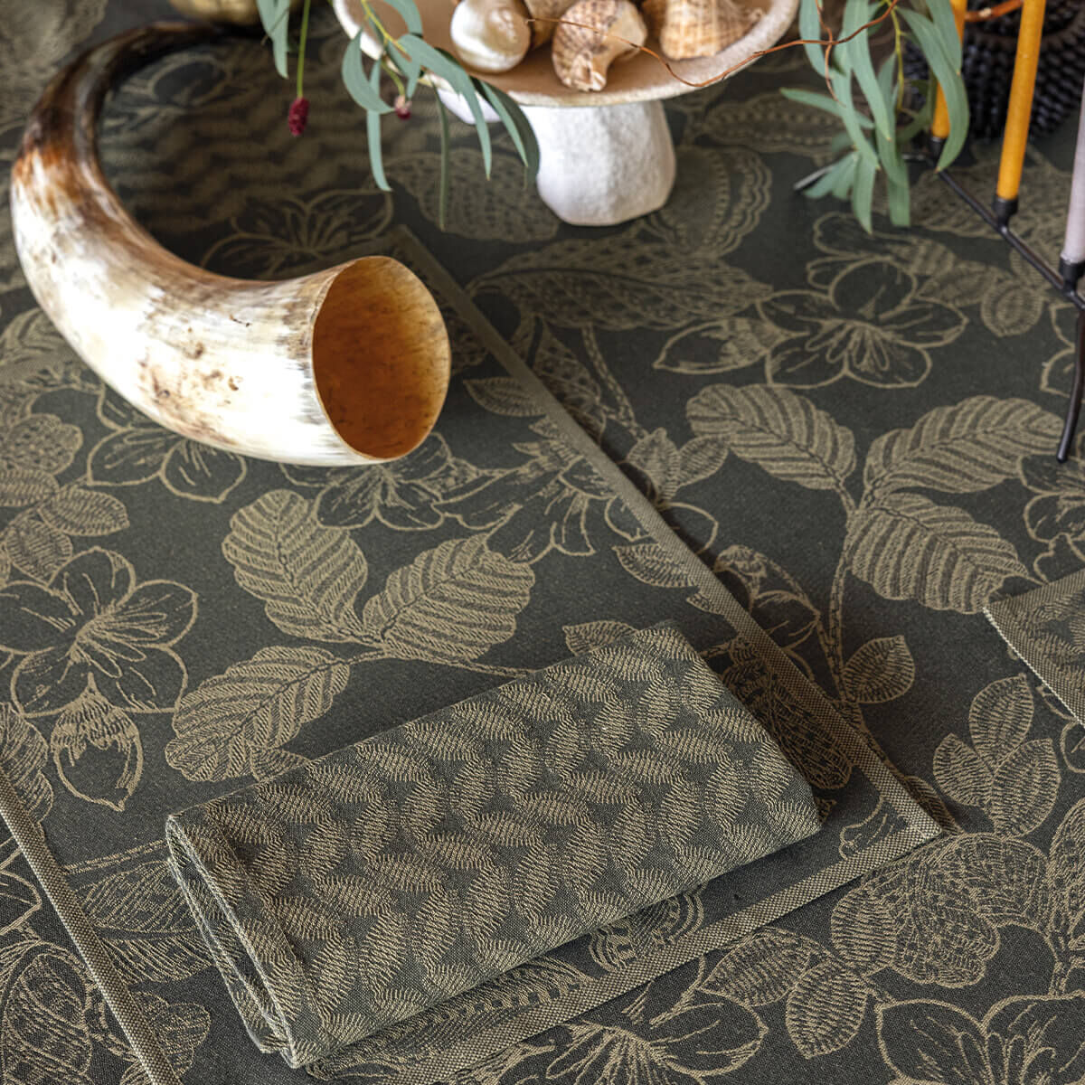 New Washable Fabric Placemats Made in France | Le Jacquard Français