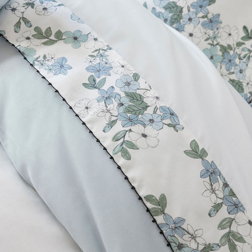 Flat sheet Manuka Blue 75"X114" 100% cotton, , hi-res image number 1