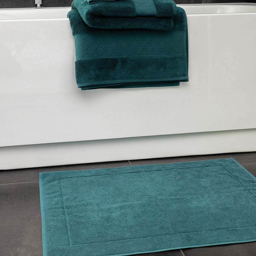 Bath mat Caresse Dark green 24"x31" 100% cotton, , hi-res image number 1